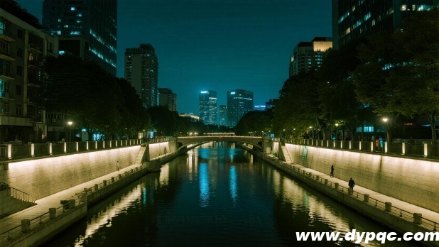 普通河道夜景氛围冷清
